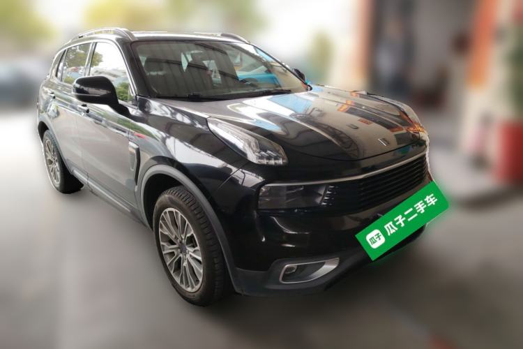 Used Lynk & Co 01 2018 2.0T Two-Wheel-Drive + Version Front Right 45 Deg
