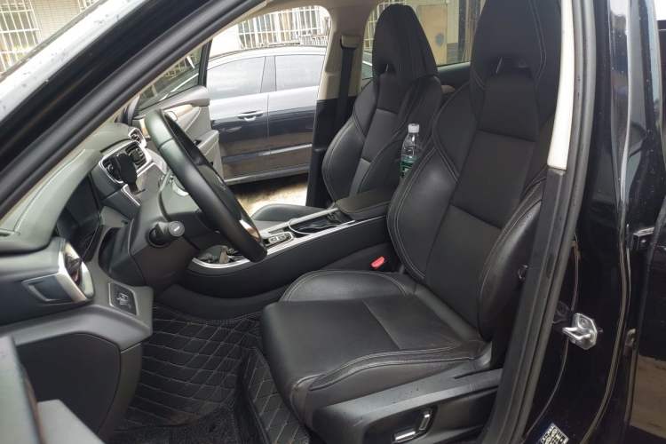 Used Lynk & Co 01 2018 2.0T Two-Wheel-Drive + Version Left Front Seat