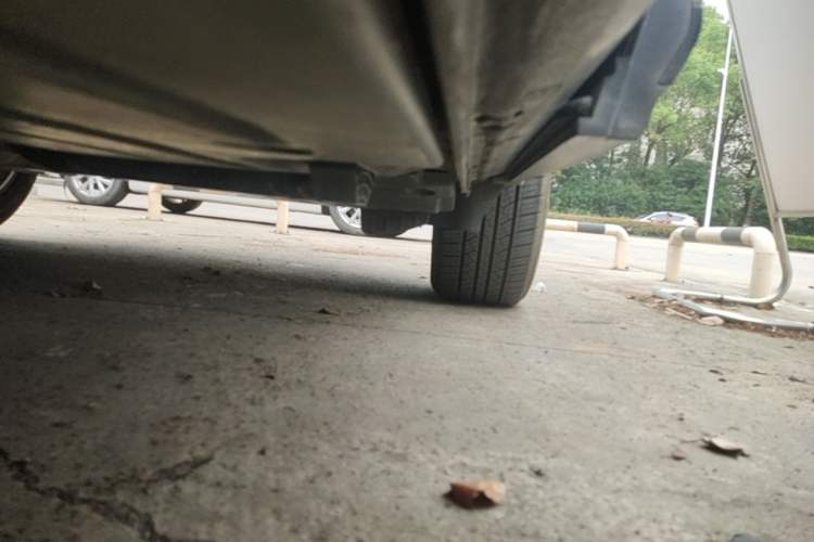 Used Lynk & Co 01 2018 2.0T Two-Wheel-Drive + Version Left Side Sill