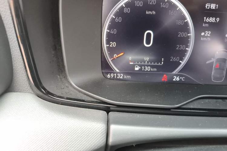 Used Lynk & Co 01 2018 2.0T Two-Wheel-Drive + Version Odometer Close Up