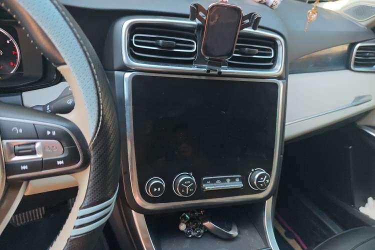 Used Lynk & Co 01 2018 2.0T Two-Wheel-Drive + Version Audio And AC Panel