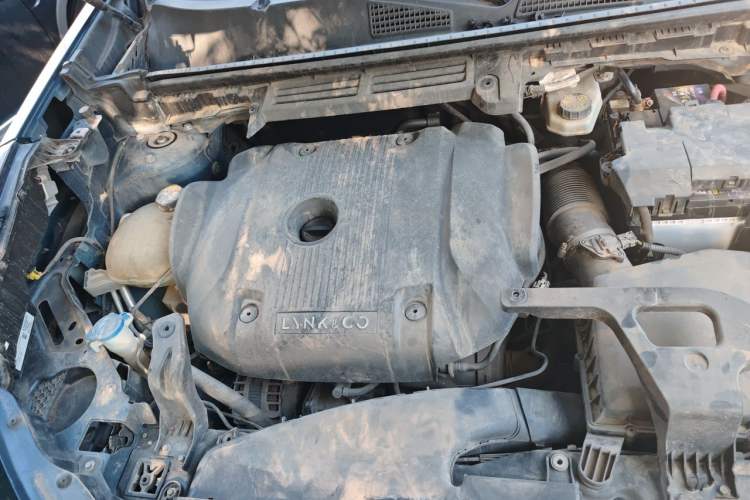 Used Lynk & Co 01 2018 2.0T Two-Wheel-Drive + Version Engine Bay