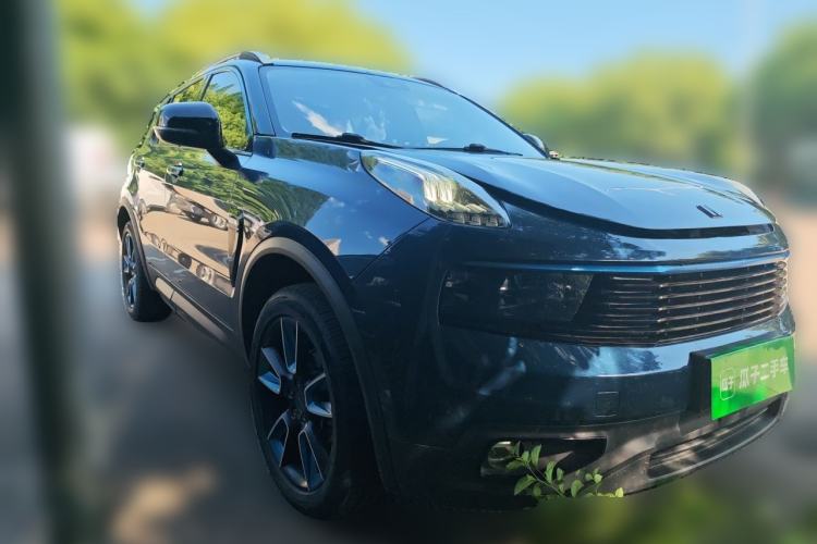 Used Lynk & Co 01 2018 2.0T Two-Wheel-Drive + Version Front Right 45 Deg