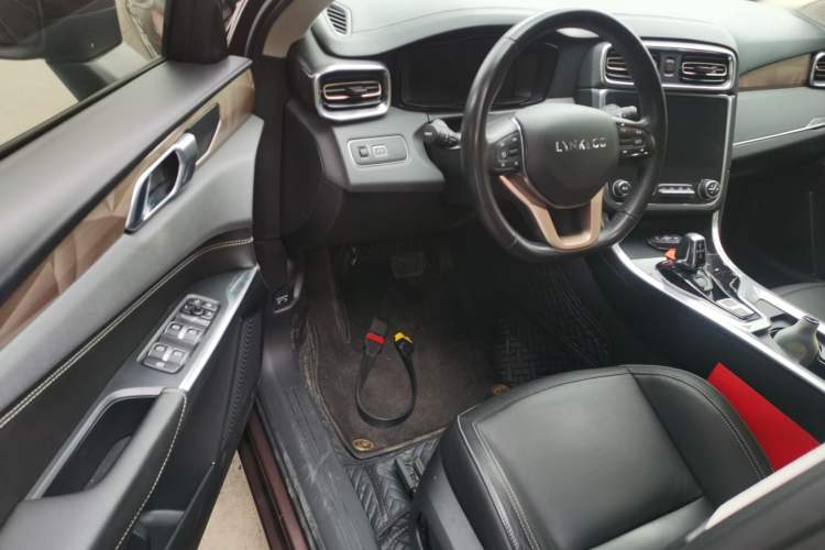 Used Lynk & Co 01 2018 2.0T Two-Wheel-Drive + Version Driver Seat