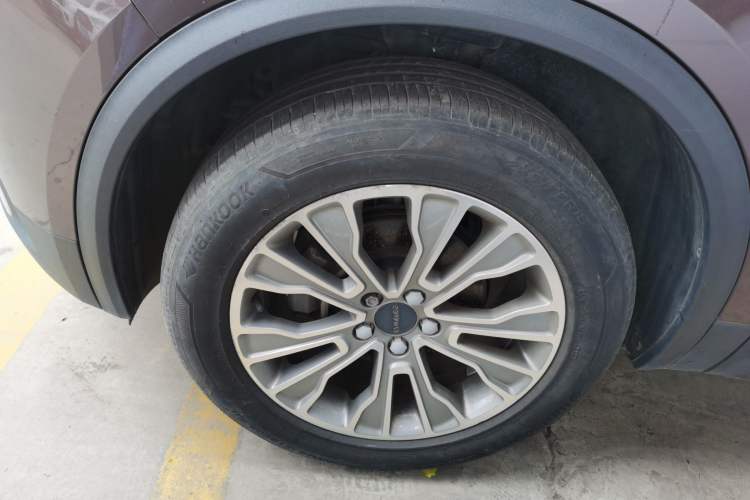 Used Lynk & Co 01 2018 2.0T Two-Wheel-Drive + Version Exterior 2