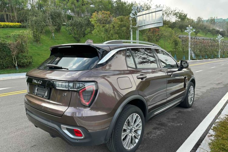 Used Lynk & Co 01 2018 2.0T Two-Wheel-Drive + Version Exterior 7