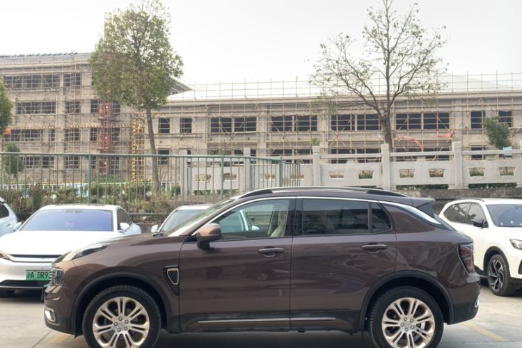 Used Lynk & Co 01 2018 2.0T Two-Wheel-Drive + Version Exterior 8