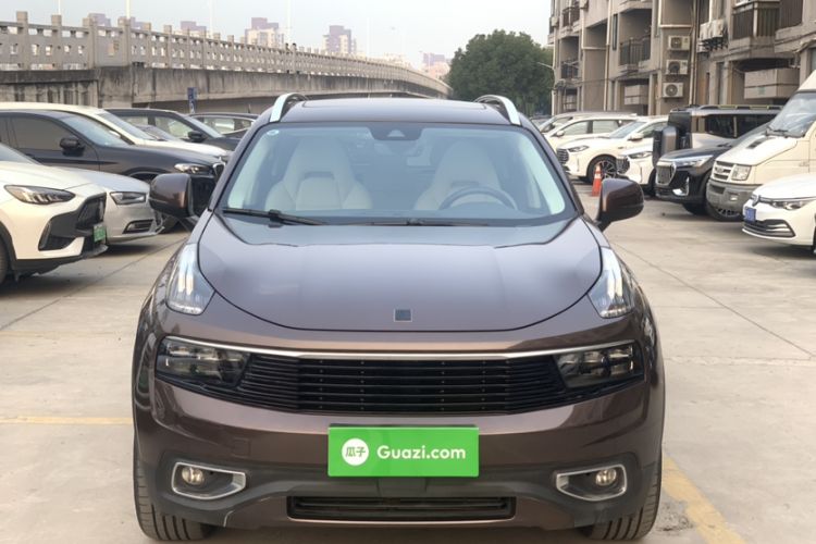 Used Lynk & Co 01 2018 2.0T Two-Wheel-Drive + Version Exterior 9