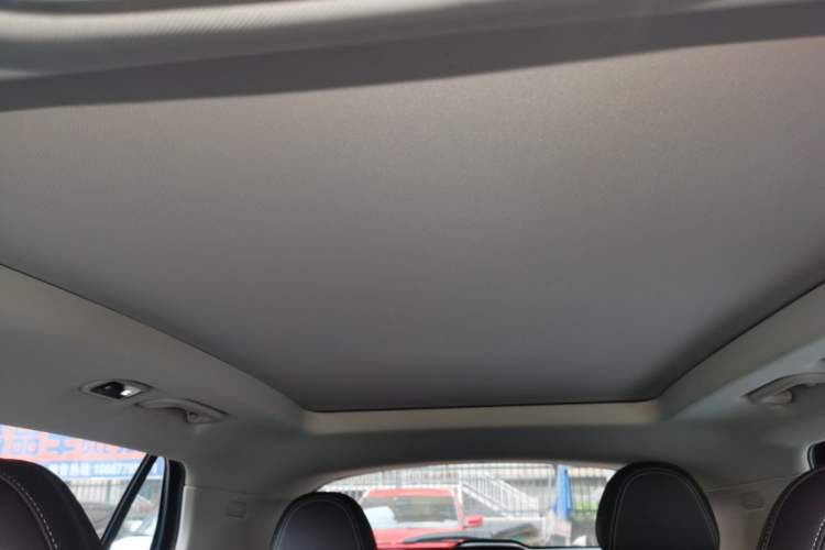 Used Lynk & Co 01 2018 2.0T Two-Wheel-Drive + Version Headliner
