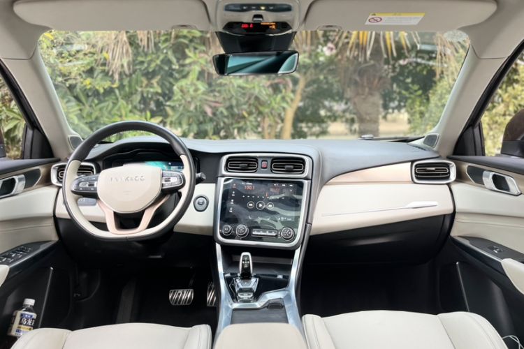 Used Lynk & Co 01 2018 2.0T Two-Wheel-Drive + Version Interior 1