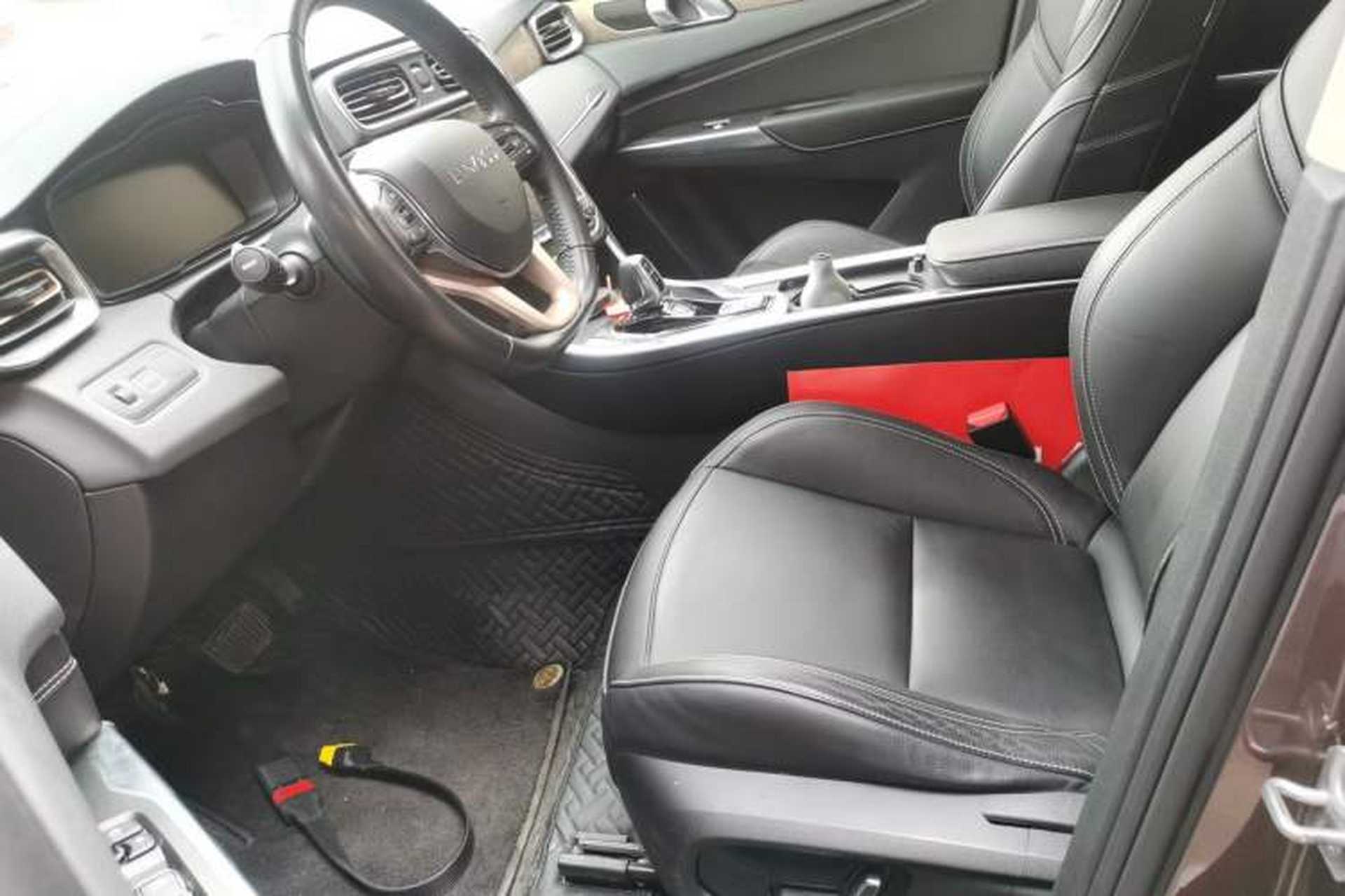 Used Lynk & Co 01 2018 2.0T Two-Wheel-Drive + Version Left Front Seat