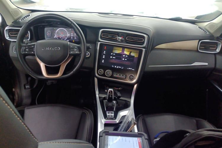 Used Lynk & Co 01 2018 2.0T Two-Wheel-Drive + Version Center Console