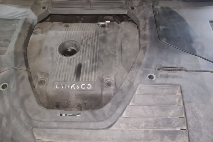 Used Lynk & Co 01 2018 2.0T Two-Wheel-Drive + Version Engine Bay