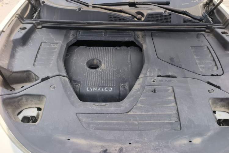 Used Lynk & Co 01 2018 2.0T Two-Wheel-Drive + Version Engine Bay