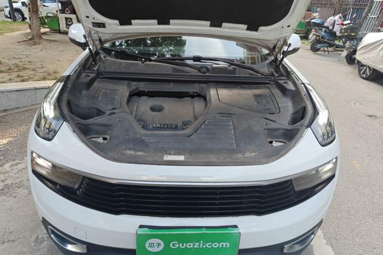 Used Lynk & Co 01 2018 2.0T Two-Wheel-Drive + Version Engine Bay