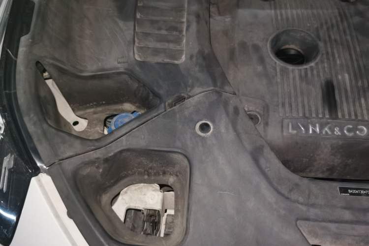 Used Lynk & Co 01 2018 2.0T Two-Wheel-Drive + Version Engine Bay Right