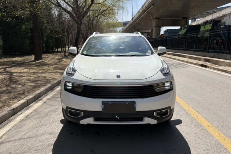 Used Lynk & Co 01 2018 2.0T Two-Wheel-Drive + Version Exterior 2