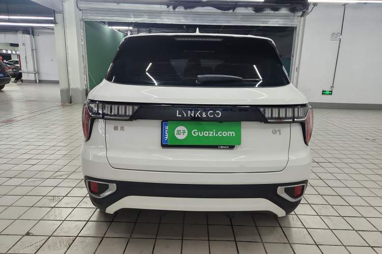 Used Lynk & Co 01 2018 2.0T Two-Wheel-Drive + Version Exterior 4