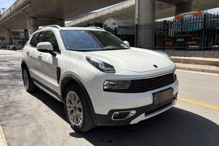 Used Lynk & Co 01 2018 2.0T Two-Wheel-Drive + Version Exterior 4