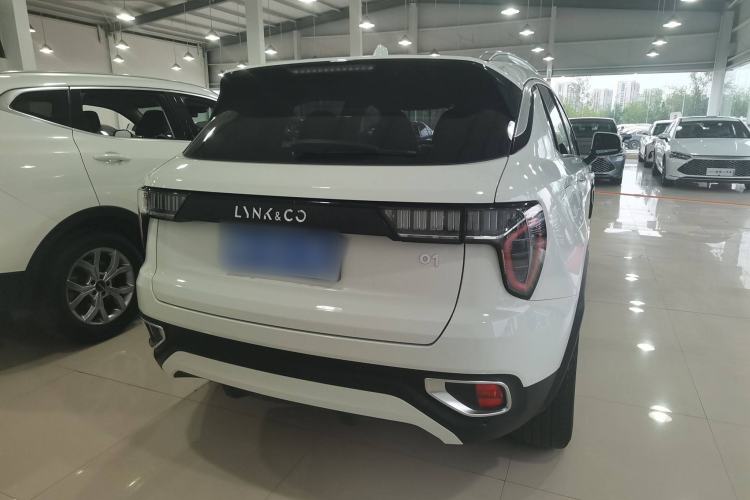 Used Lynk & Co 01 2018 2.0T Two-Wheel-Drive + Version Exterior 4