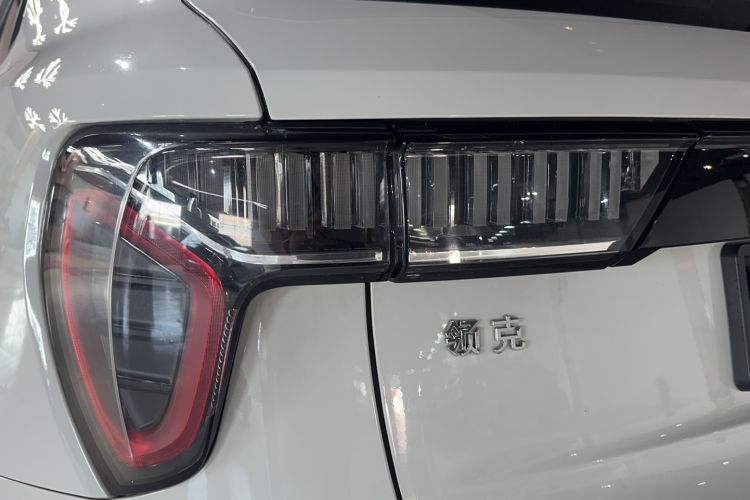 Used Lynk & Co 01 2018 2.0T Two-Wheel-Drive + Version Exterior 6