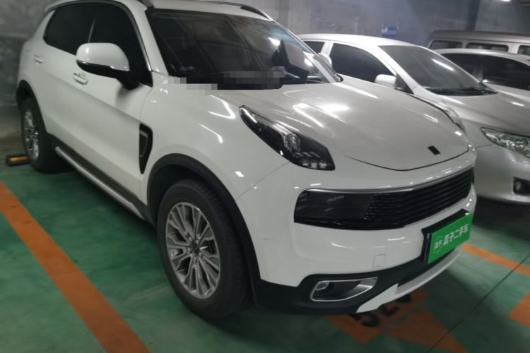 Used Lynk & Co 01 2018 2.0T Two-Wheel-Drive + Version Front Right 45 Deg