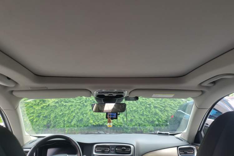 Used Lynk & Co 01 2018 2.0T Two-Wheel-Drive + Version Headliner