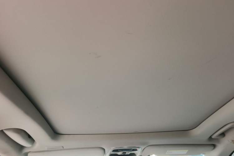 Used Lynk & Co 01 2018 2.0T Two-Wheel-Drive + Version Headliner