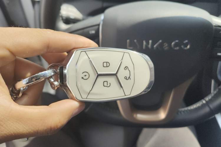 Used Lynk & Co 01 2018 2.0T Two-Wheel-Drive + Version Interior 1