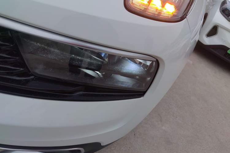 Used Lynk & Co 01 2018 2.0T Two-Wheel-Drive + Version Left Front Headlight