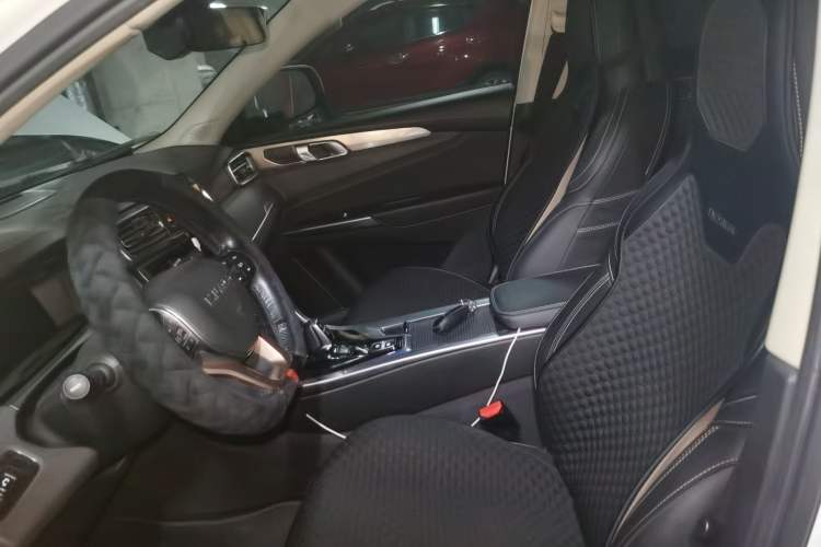 Used Lynk & Co 01 2018 2.0T Two-Wheel-Drive + Version Left Front Seat