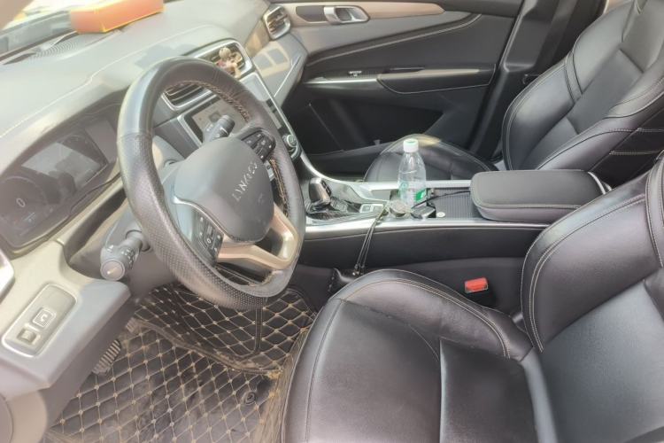Used Lynk & Co 01 2018 2.0T Two-Wheel-Drive + Version Left Front Seat