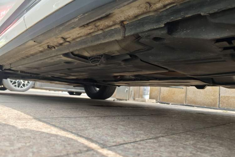 Used Lynk & Co 01 2018 2.0T Two-Wheel-Drive + Version Left Side Sill