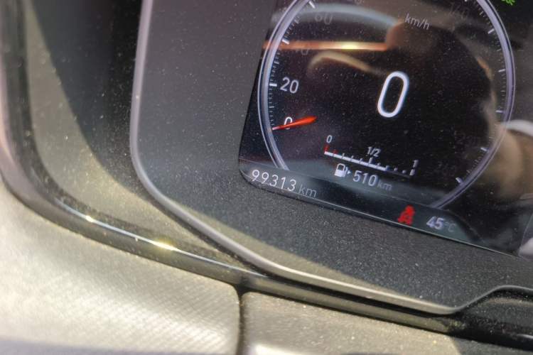 Used Lynk & Co 01 2018 2.0T Two-Wheel-Drive + Version Odometer Close Up