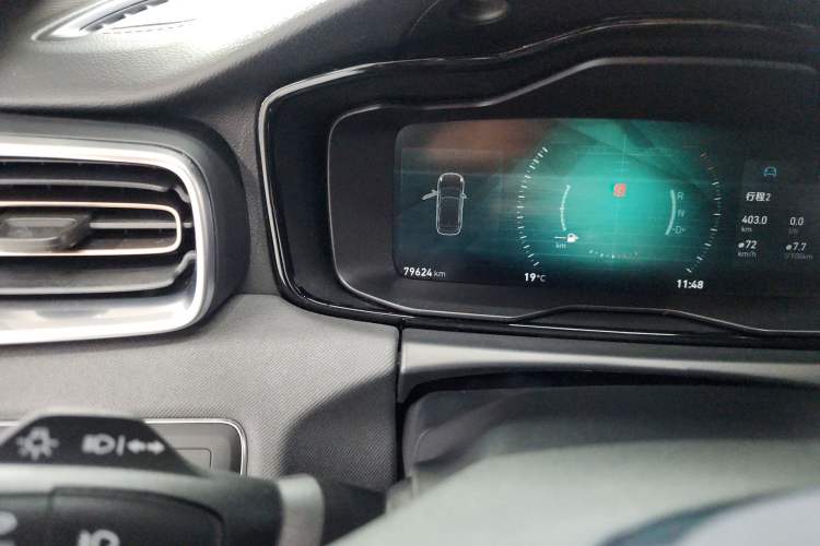 Used Lynk & Co 01 2018 2.0T Two-Wheel-Drive + Version Odometer Close Up