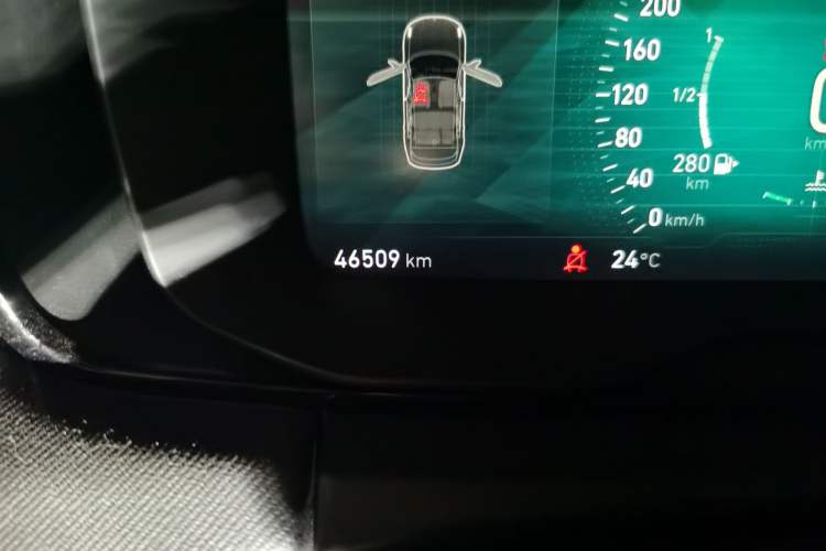 Used Lynk & Co 01 2018 2.0T Two-Wheel-Drive + Version Odometer Close Up