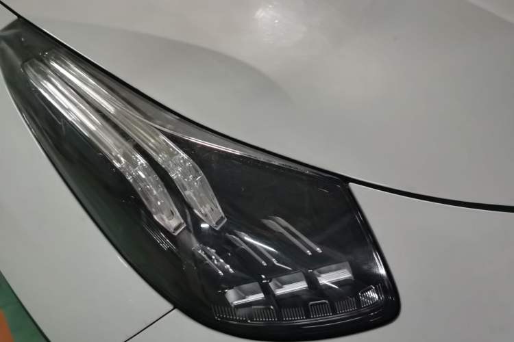 Used Lynk & Co 01 2018 2.0T Two-Wheel-Drive + Version Right Front Headlight