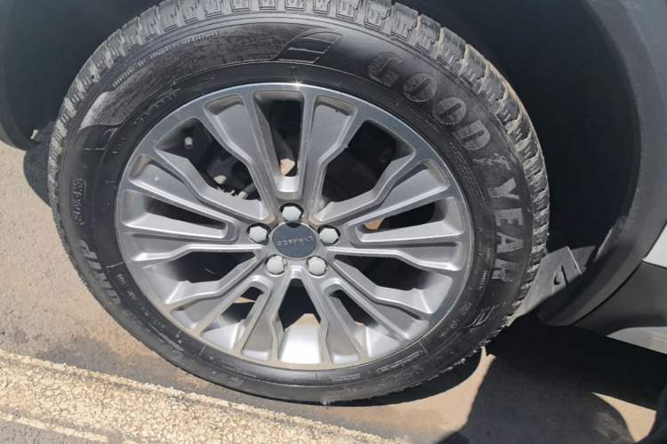 Used Lynk & Co 01 2018 2.0T Two-Wheel-Drive + Version Right Rear Wheel Hub