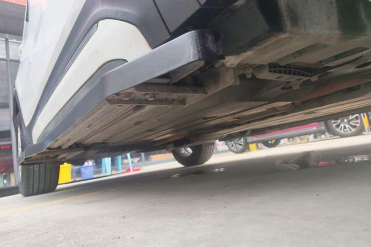 Used Lynk & Co 01 2018 2.0T Two-Wheel-Drive + Version Right Side Sill