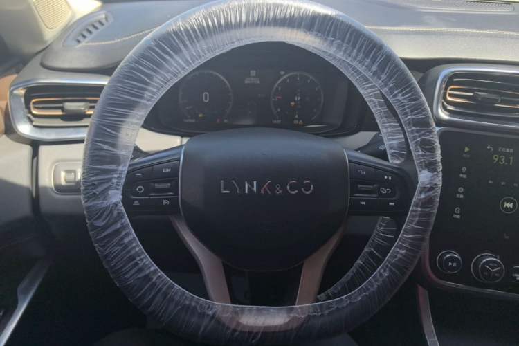 Used Lynk & Co 01 2018 2.0T Two-Wheel-Drive + Version Steering Wheel