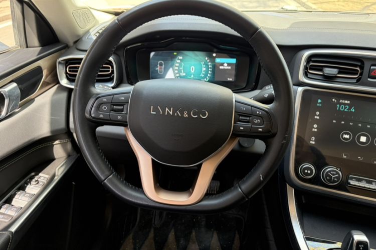 Used Lynk & Co 01 2018 2.0T Two-Wheel-Drive + Version Steering Wheel
