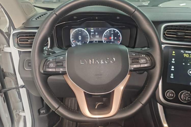 Used Lynk & Co 01 2018 2.0T Two-Wheel-Drive + Version Steering Wheel