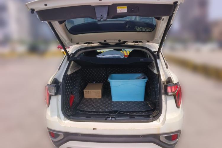 Used Lynk & Co 01 2018 2.0T Two-Wheel-Drive + Version Trunk