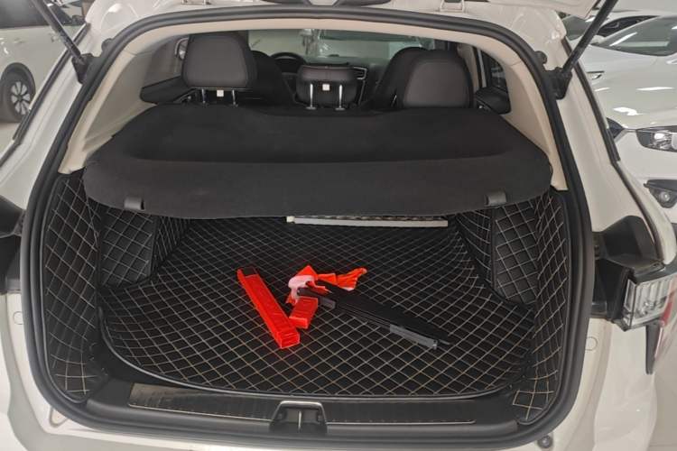 Used Lynk & Co 01 2018 2.0T Two-Wheel-Drive + Version Trunk
