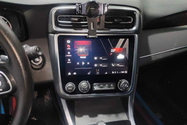 Used Lynk & Co 01 2019 2.0T Four-Wheel Drive Genie Pro Version China VI Standard Audio And AC Panel