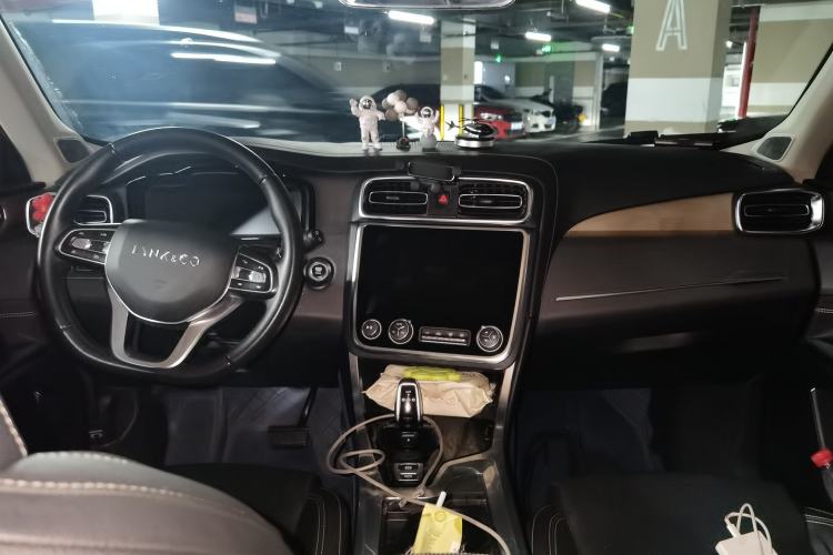 Used Lynk & Co 01 2019 2.0T Two-Wheel-Drive Pro Version China VI Standard Center Console