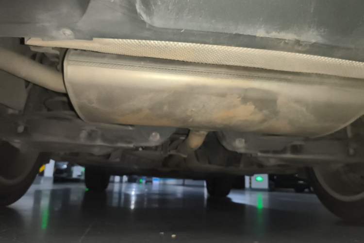 Used Lynk & Co 01 2019 2.0T Two-Wheel-Drive Pro Version China VI Standard Chassis Rear