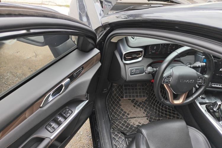 Used Lynk & Co 01 2019 2.0T Two-Wheel-Drive Pro Version China V Standard Driver Seat
