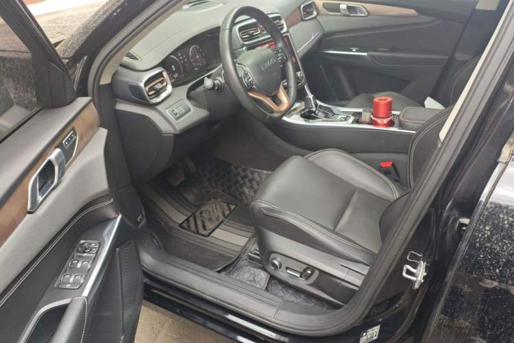 Used Lynk & Co 01 2019 2.0T Two-Wheel-Drive Pro Version China VI Standard Driver Seat