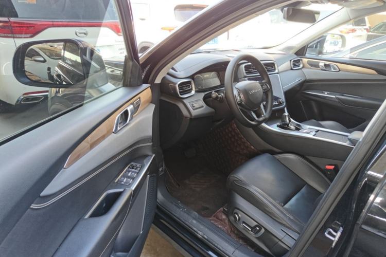 Used Lynk & Co 01 2019 2.0T Two-Wheel-Drive Pro Version China VI Standard Driver Seat